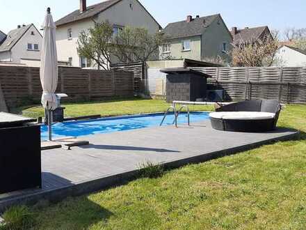 Ruhig gelegenes EFH mit Pool und Garage