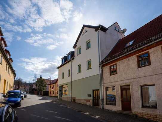 Wohn- und Geschäftshaus in Alt Lobeda