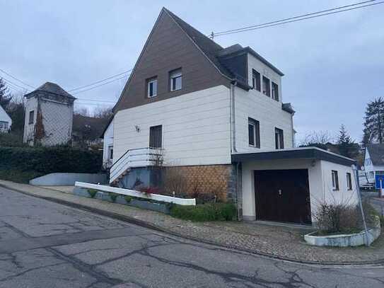 Freistehendes Einfamilienhaus mit Nebengebäude zum Kauf in Rhens, Mayen-Koblenz (Kreis)