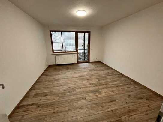 KL- Nähe Finanzamt, 3 ZKB, neue EBK, Balkon, Stellplatz