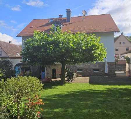 ***HERRSCHAFTLICHE VILLA IN LÜTZELBACH MIT GROSSEM PARK***