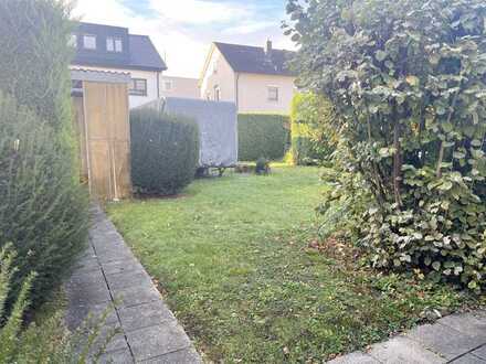 Dreifamilienhaus in Göppingen mit Garten, Garage und Stellplatz