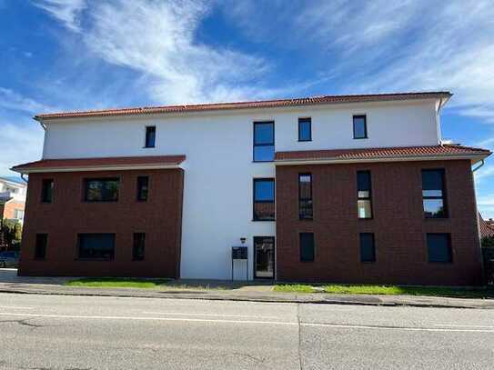 Neue hochwertige 2-Zimmer-Wohnung mit Balkon und EBK vor den Toren Hamburgs