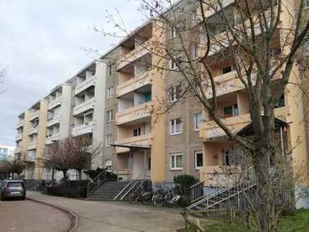 1 Raumwohnung im Erdgeschoss mit Balkon