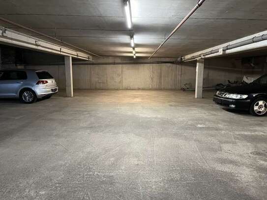 Tiefgaragenstellplatz im Zentrum von Aachen zu vermieten - ab sofort!