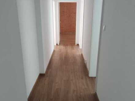 Neuwertige 3-Zimmer-Wohnung mit Balkon in Baden-Baden und Nähe des Festspielhauses
