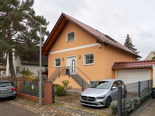 Idyllisches Einfamilienhaus in Berlin-Tegel: Naturnah zwischen Wald und Wasser