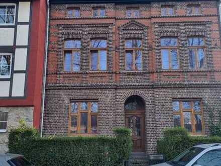 Erstbezug nach Sanierung: schöne 3-Zimmer-Wohnung mit EBK in historischen Ortskern von Sieglar.