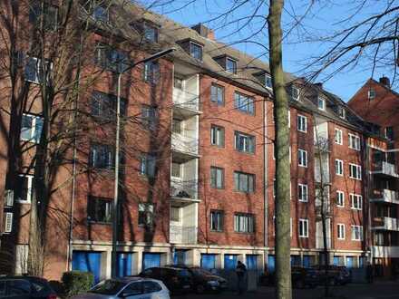 D-Mörsenbroich: großzügige 3-Zi-Wohnung mit Einbauküche, 2 Balkone und Garage