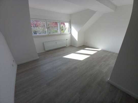 Exklusive 5-Zimmer-Wohnung im Herzen der Stadt – Wohntraum mit Einbauküche nach Komplettsanierung
