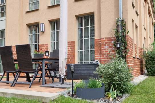 3 Zimmer, 2 Etagen, traumhafte Lage, Fußbodenheizung, Badewanne/Dusche, Terrasse, Stellplatz, Keller