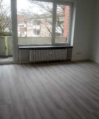 Appartement mit Küchenzeile, Bad, Flur und Balkon Nähe Kanal und Rieselfelder