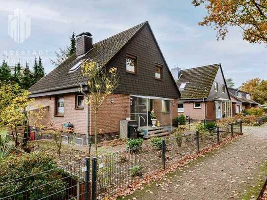 Traumhaftes Einfamilienhaus mit Kamin und Gartenidylle