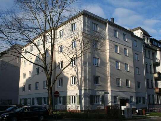 4 Raum Wohnung mit barrierefreiem Zugang, Tageslichtbad, Balkon, Glasfaseranschluß und Stellplatz...