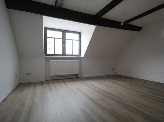 Einladende Maisonette-Wohnung im Dachgeschoss
