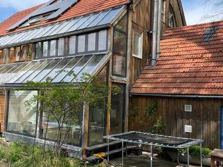 einzigartiges & lichtdurchflutetes Reiheneckhaus mit Wintergarten und Holzofen I prämiert!