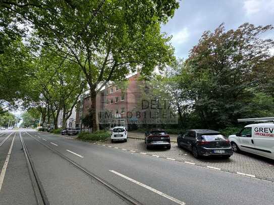 Erstklassiges Baugrundstück mit Baugenehmigung in Duisburg am Kaiserberg direkt an der Uni.