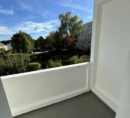 1-Zimmer Apartment frisch saniert mit sonnigem Balkon und Aufzug