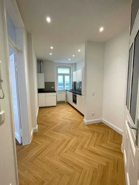 ** Wohlfühlen garantiert - wunderschöne, frisch sanierte Altbauwohnung in S-Ost **