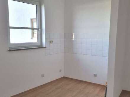 Schöne 1 ZKB Wohnung mit Balkon in Plauen