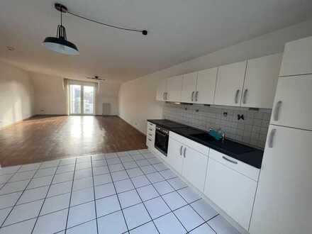 Geräumige Maisonette-Wohnung mit zentraler Lage