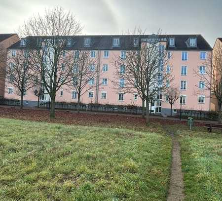 Sanierte 3-Zimmer-Wohnung mit Dachterrasse!