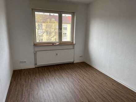 Zimmer in 3-er WG (Mühlburg)