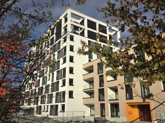 Neuwertige, helle 2 ZKB mit moderner EBK und Balkon in Neupasing/Obermenzing, München