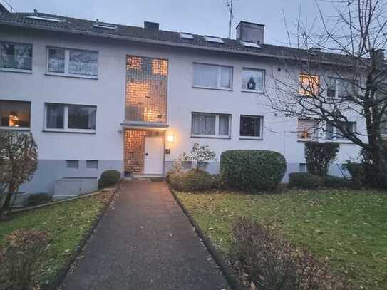 Ruhig und doch zentral! 1-Zimmerwohnung in Wuppertal-Oberbarmen mit Balkon und tollem Ausblick