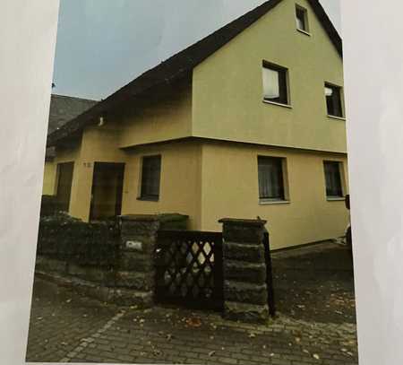 Einfamilienhaus von Privat, mit Wintergarten und Scheune auf großem Grundstück (Bebauung möglich)