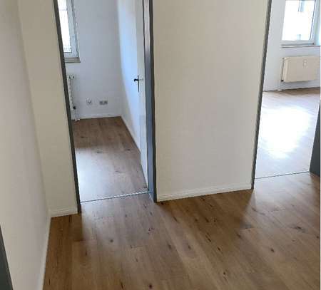 Ansprechende 4-Zimmer-Wohnung mit Balkon und Einbauküche in Magdeburg