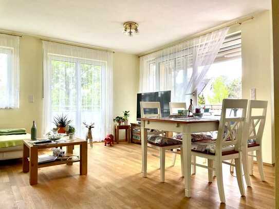 Sonnendurchflutete Wohnung mit 3 Zimmern, Balkon, Lift und Garage in Waldperlach - Provisionsfrei