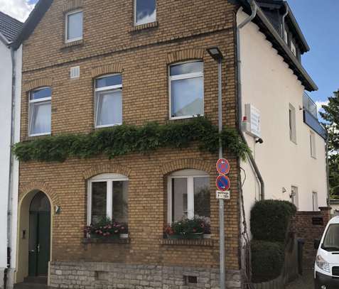 Charmante 4-Zimmer-Wohnung zur Miete in Berg. Gladbach