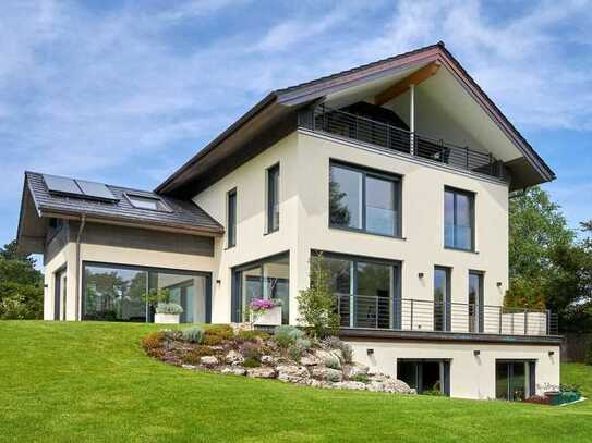 Hochklassiges neuwertiges Familiendomizil mit Einliegerwohnung und herrlichem Alpenblick