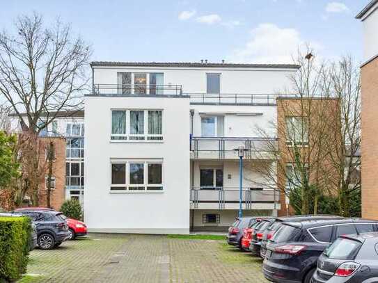 Exklusive Penthouse-Wohnung (teilmöbliert) mit großer Dachterrasse in Meerbusch