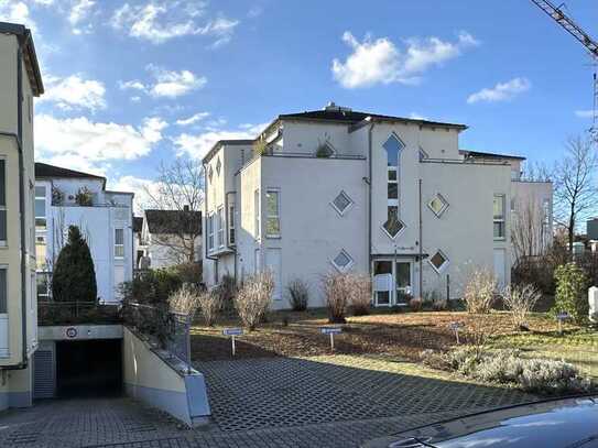 Stilvolle 3,5-Raum-Wohnung mit gehobener Innenausstattung mit Balkon in Pfinztal