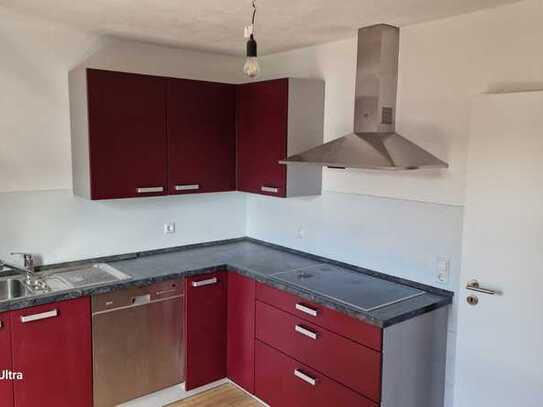 Renovierte 3-Zimmerwohnung mit Küche, Balkone & TG-Stellplatz in Sontheim