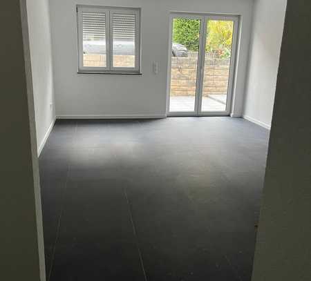 Stilvolle, neuwertige 1-Zimmer-Wohnung mit Terrasse in Neuffen