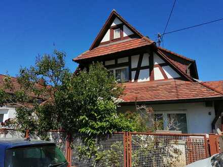 Fachwerkhaus mit Scheune von Privat, Hof und Garten in Karlsruhe-Daxlanden in ruhiger Wohnlage
