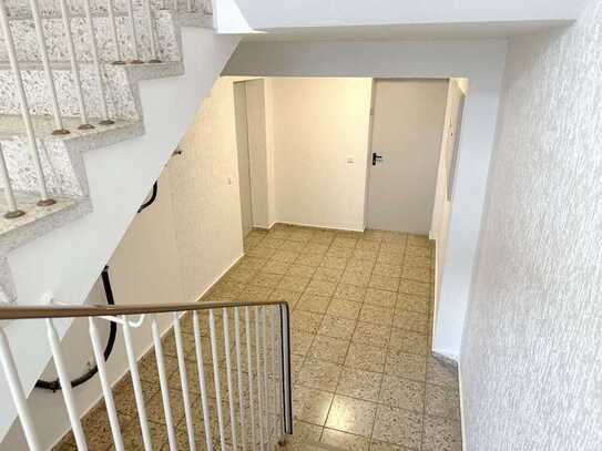 LORENZ-Angebot in Weitmar/Linden: Zentrale, ruhige Lage. 3 Souterrain-Räume. Ca. 70 m² Nutzfläche.