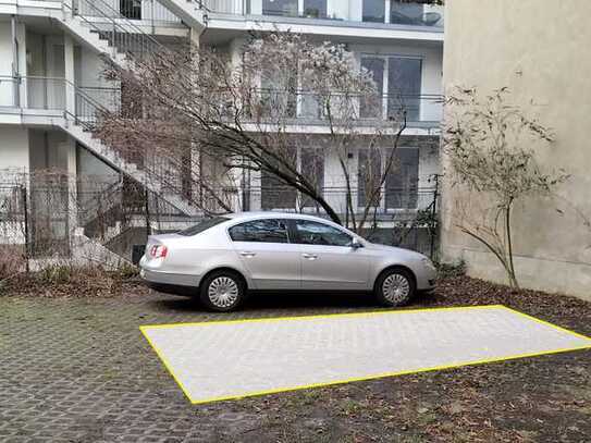 Stellplatz direkt am U-Birkenstraße in Moabit