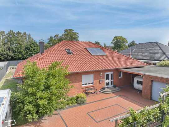 PREISREDUZIERUNG: Moderner Bungalow mit Einliegerwohnung in Leiferde!