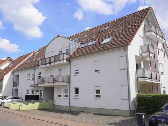 DIEBURG. Wunderschöne Maisonette-Wohnung im TIPP-TOPP Zustand. Einbauküche. Tiefgarage