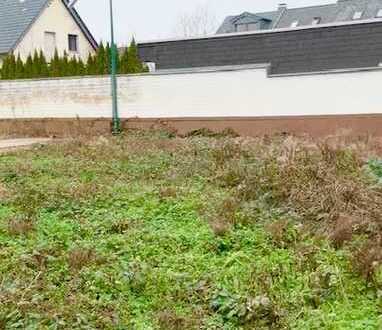 *Baugrundstück in zweiter Reihe von Porz-Urbach*