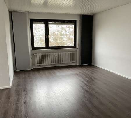 Schöne 2 Zimmerwohnung mit Balkon von Privat