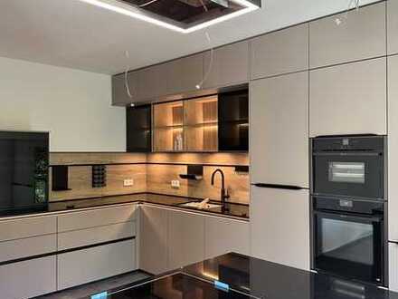 NEUBAU Geräumige 4-Zimmer-Wohnung mit luxuriöser Innenausstattung und Einbauküche die Träume erfüllt