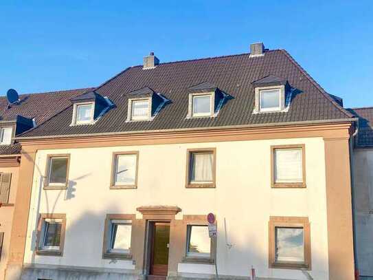 Attraktive Investition: Mehrfamilienhaus mit Potenzial in Velbert Mitte