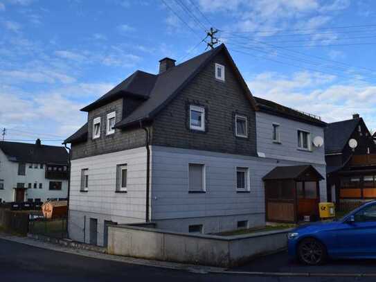 Haus mit Garten zum Renovieren für die große Familie