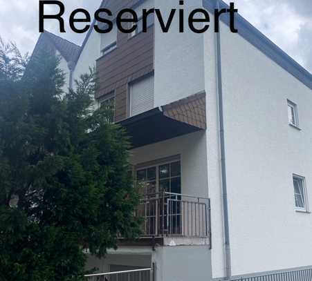 OBJEKT IST RESERVIERT 5-Zimmer-Reihenendhaus in Gelsenkirchen mit Garten, Terrasse, Balkon sowie