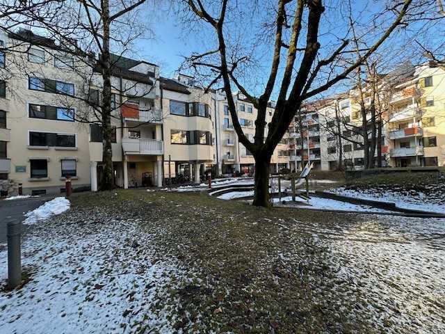 Stilvolle 2-Zimmer-Wohnung mit Loggia in ruhiger Innenhoflage